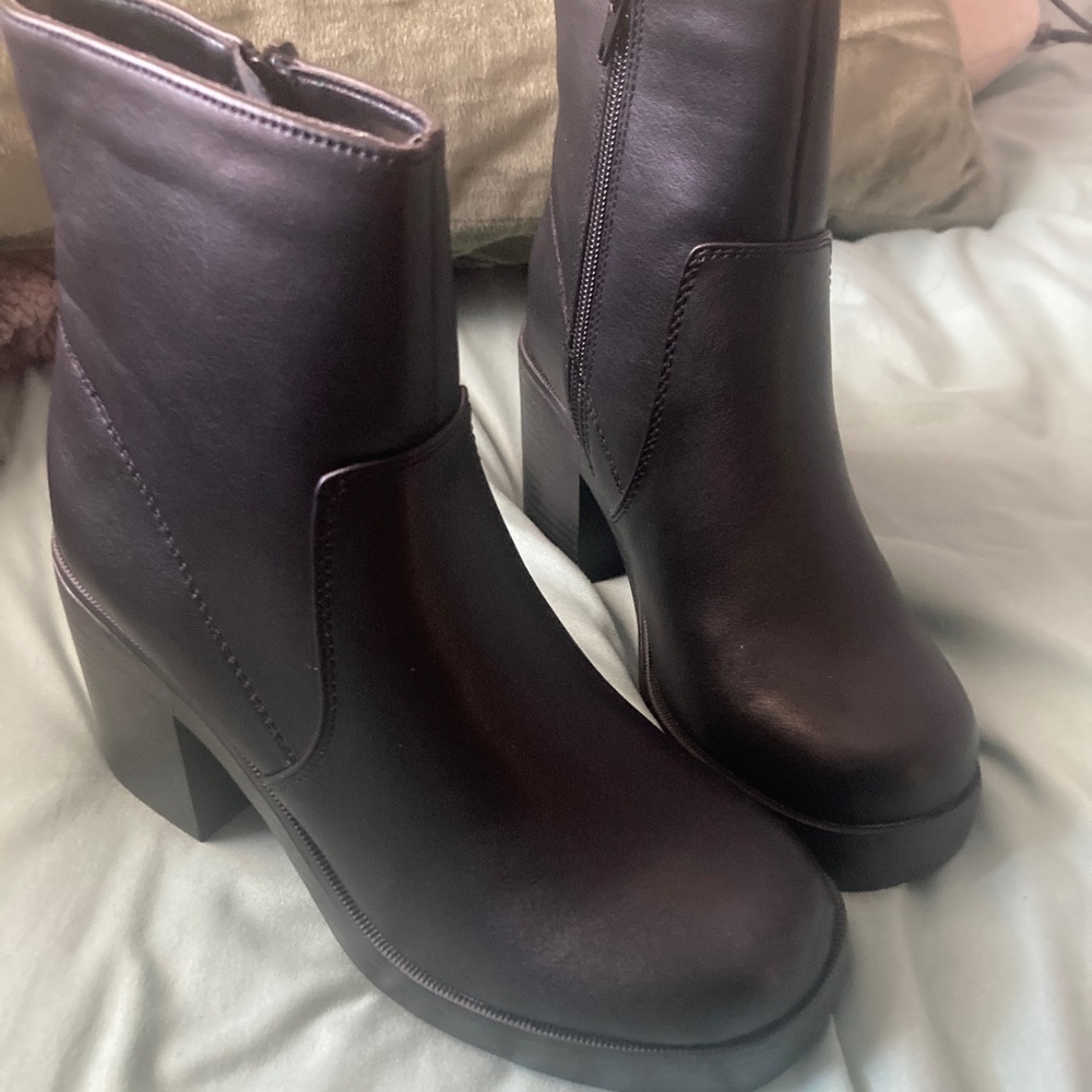 Black platform leather boots